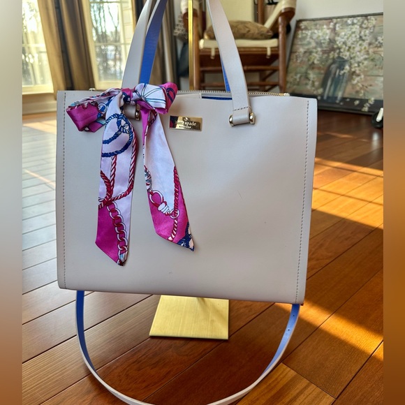Kate Spade Arbour Hill Kyra tote bag in cream and blue with detachable crossbody - Picture 8 of 13